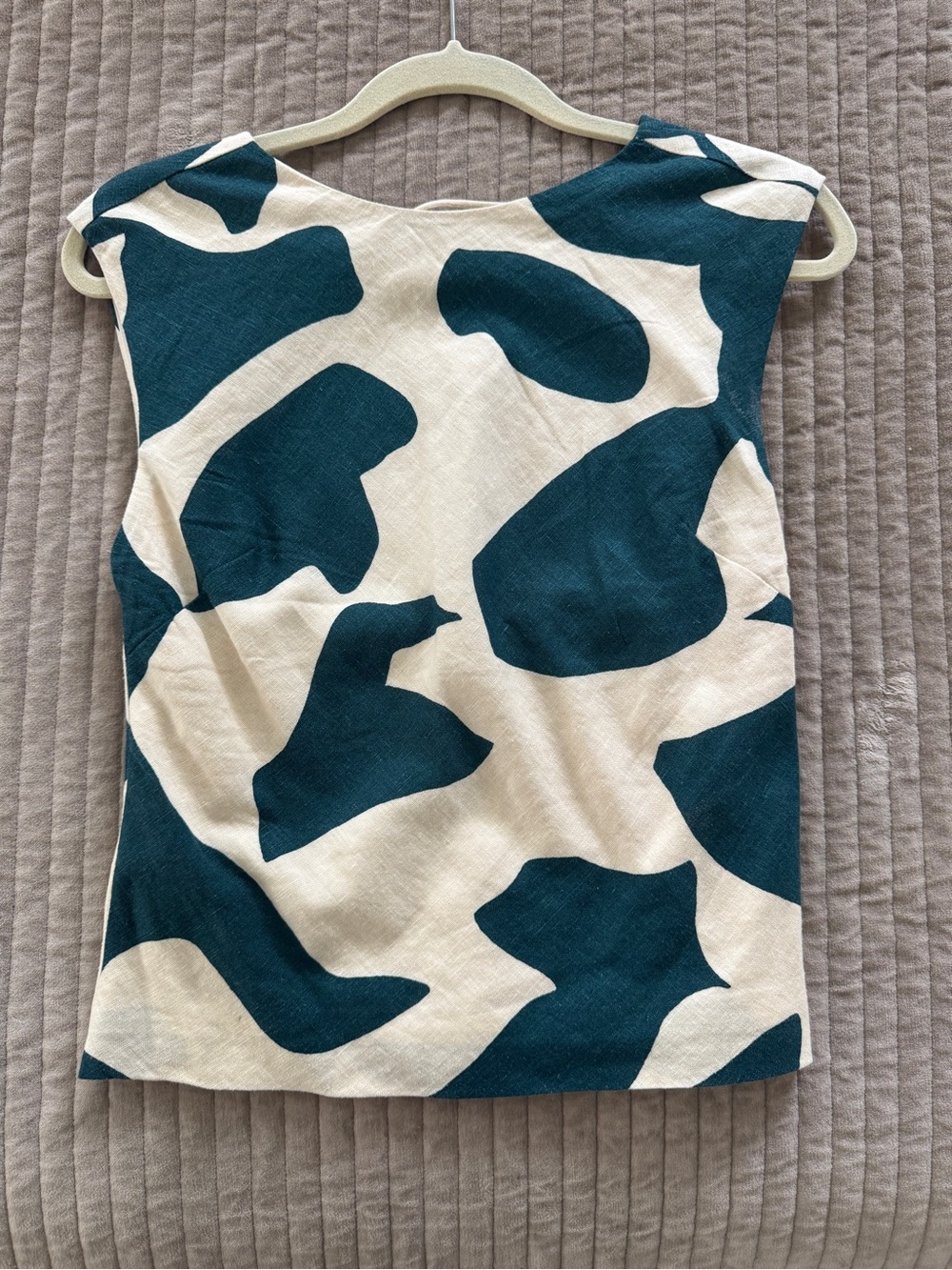 Abercrombie & Fitch Cream and Teal Abstract Tank Top